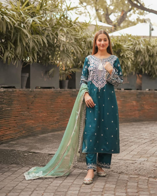 Margrita Embroidered 3pc